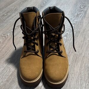 Timberland Women's Tan Lace-Up Boots